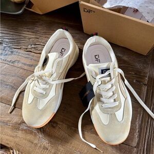 DeFlorance Women's Vintage Cream Sneakers- NIB! Never worn- they run large!